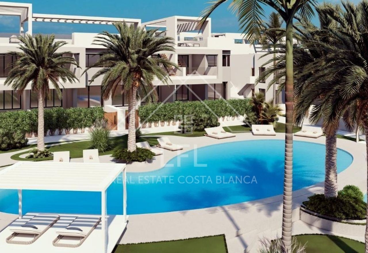 NIEUW UNIEK WOONCOMPLEX IN TORREVIEJA. LUXE HUIZEN GEBOUWD MET MATERIALEN VAN TOPKWALITEIT.