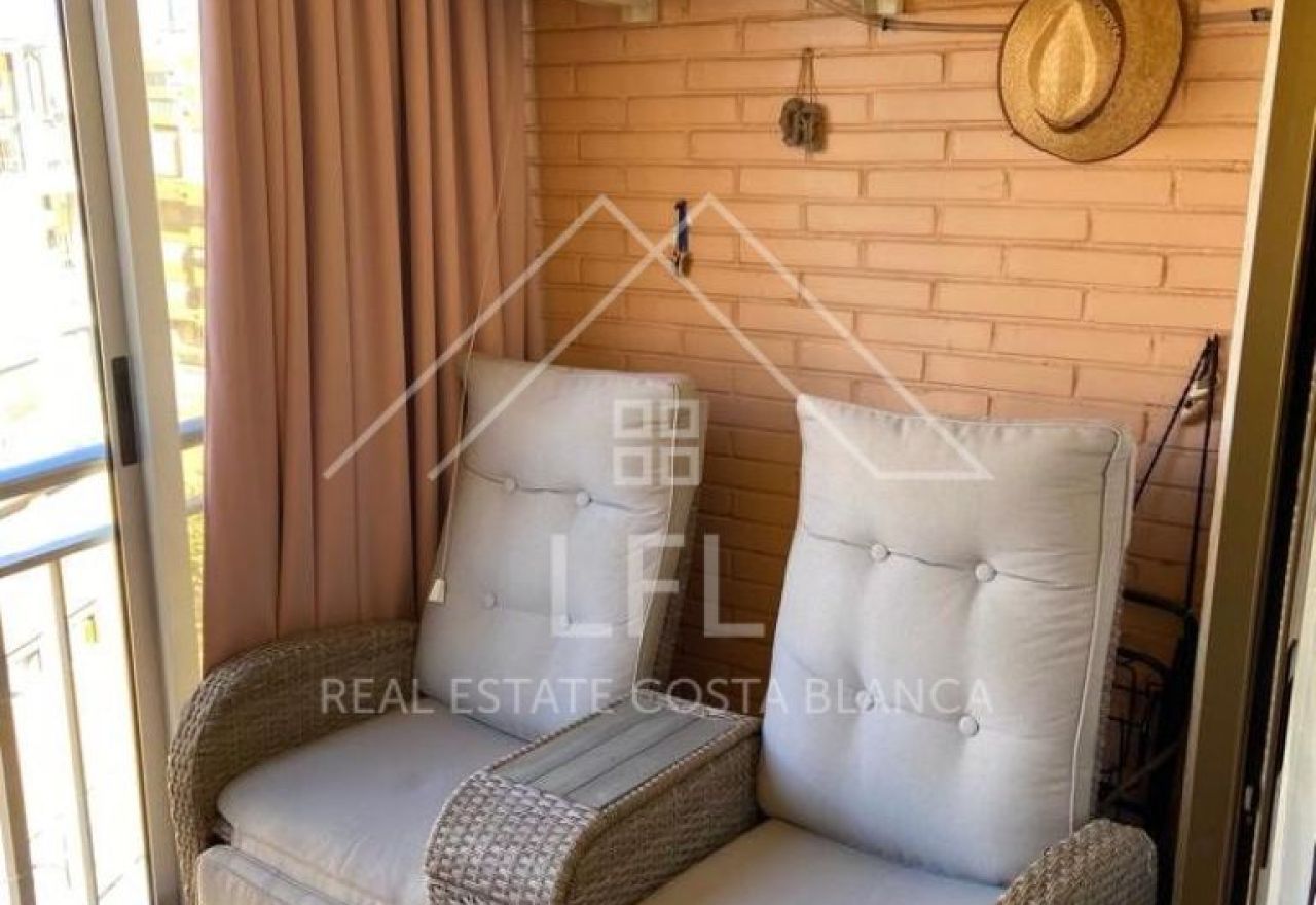 FANTASTICA OPPORTUNITÀ - APPARTAMENTO NEL CENTRO DI CALPE, 2 CAMERE DA LETTO 