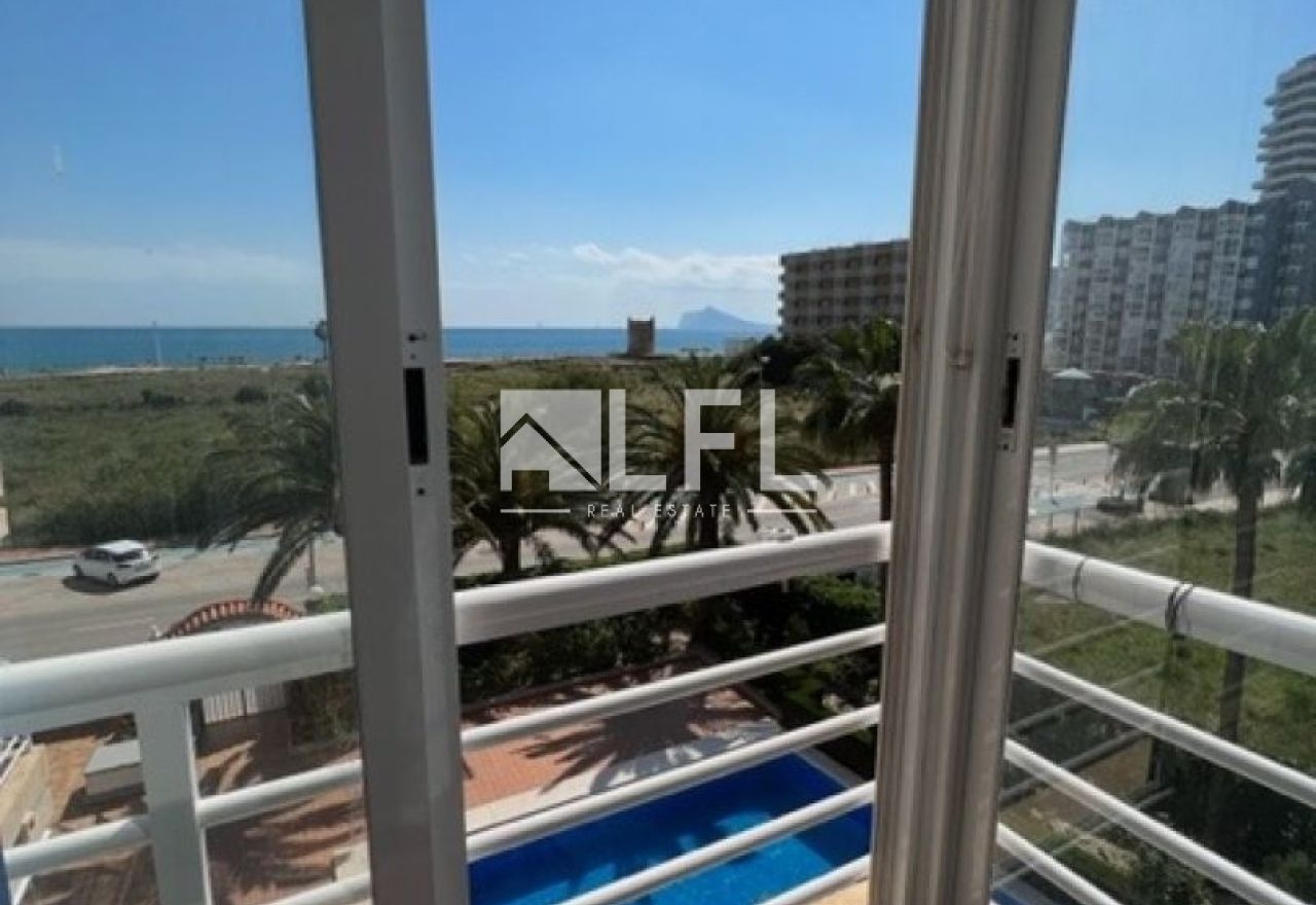 WOHNUNG IN PRIVILEGIERTER LAGE AM STRAND ARENAL BOL, 3 SCHLAFZIMMER, 2 BADEZIMMER 