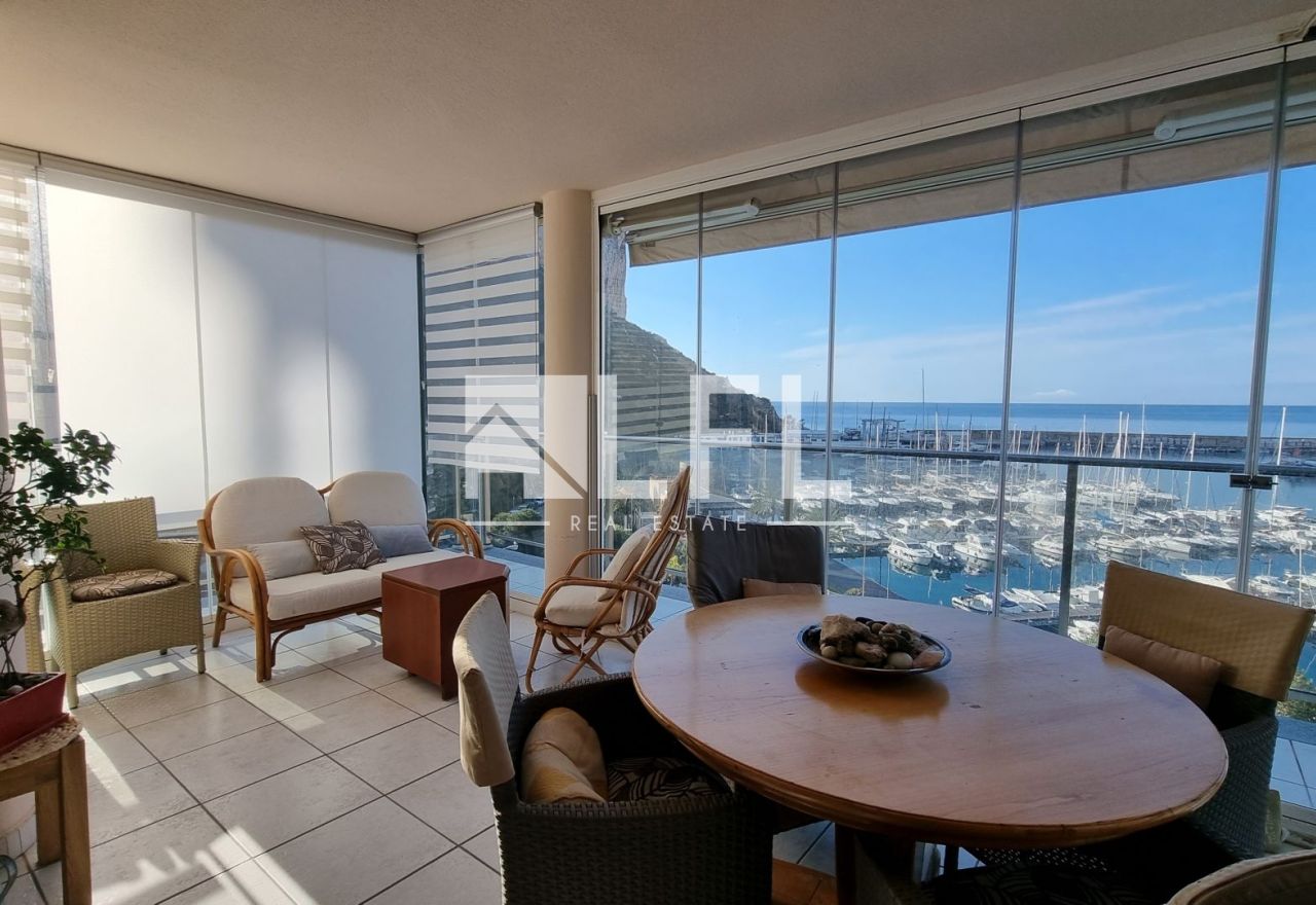 SCHÖNE WOHNUNG MIT GROSSER TERRASSE UND HERRLICHEM MEERBLICK, CALPE 
