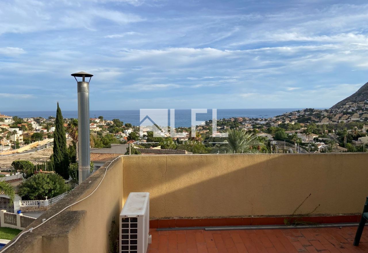 BUNGALOW CON VISTA MARE E PISCINA COMUNALE A PARTIDA CANUTA ALTA, CALPE 