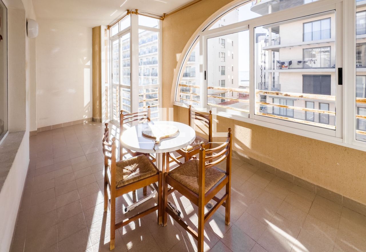 Wunderschöne Wohnung im Herzen des Stadtzentrums und in der Nähe des Meeres zu verkaufen