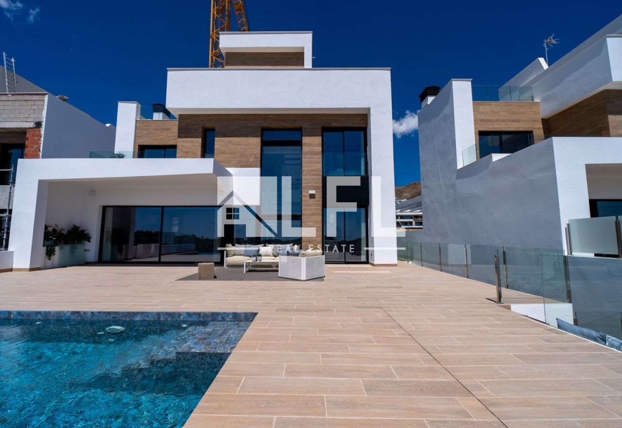 ESPECTACULAR CHALET CON VISTAS AL MAR EN BALCÓN DE FINESTRAT