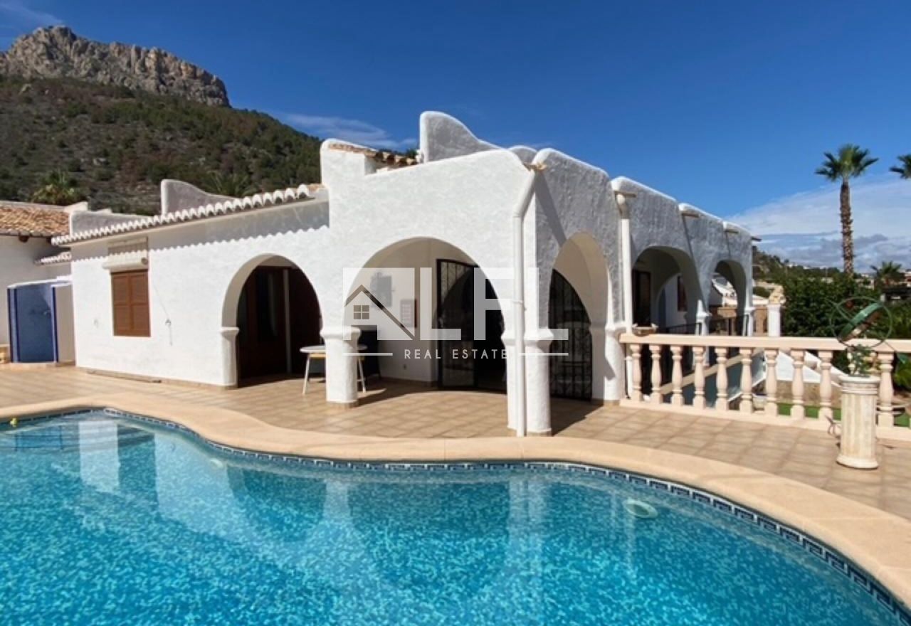 FANTASTICA VILLA CON VISTAS AL MAR Y AL PEÑÓN DE IFACH EN LA CANUTA - CALPE