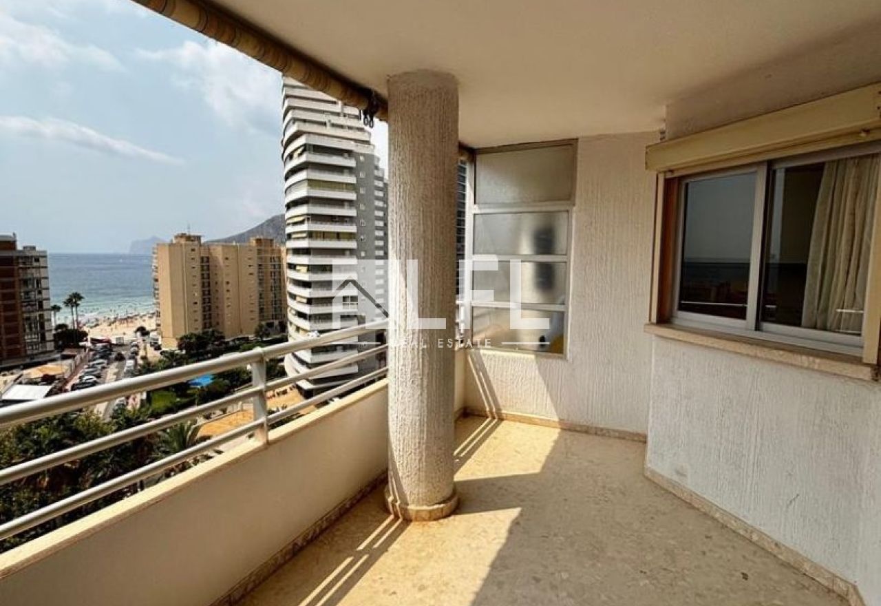WOHNUNG IN ERSTER MEERESLINIE AM STRAND ARENAL-BOL – CALPE