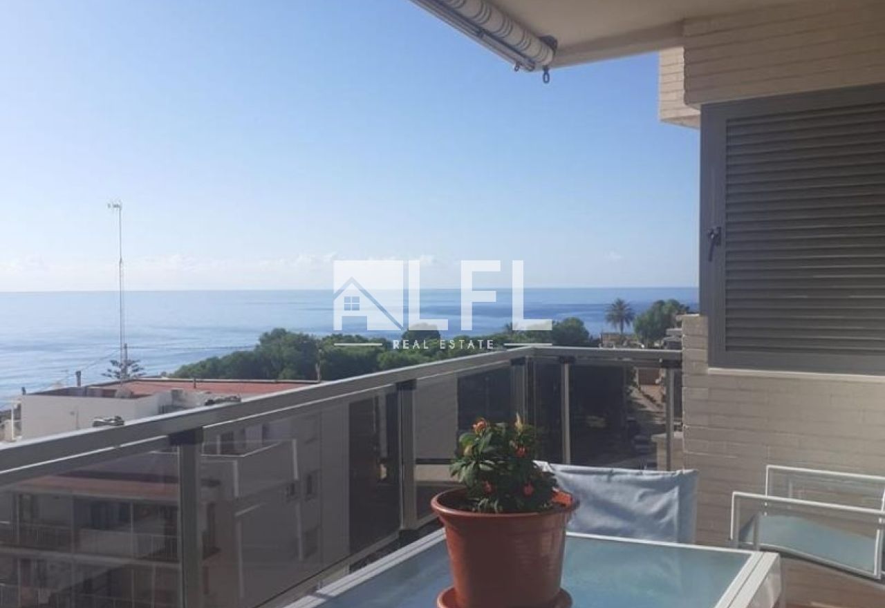 WUNDERSCHÖNE WOHNUNG MIT MEERBLICK IM HERZEN VON CALPE