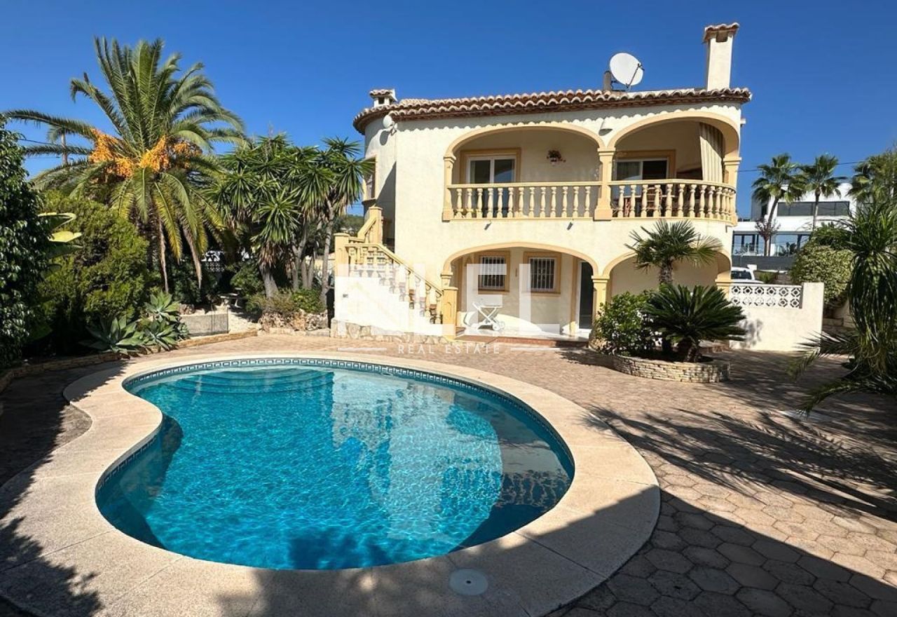 MEDITERRANEAN VILLA IN CARRIÓ ALTO – PRIVACY AND COMFORT CLOSE TO THE SEA