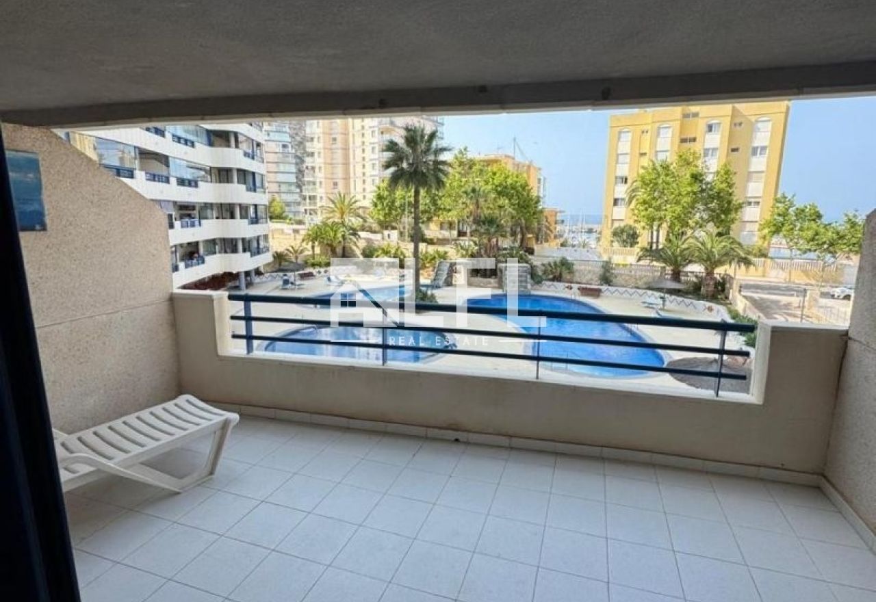 BONITO APARTAMENTO EN LA PLAYA DE LEVANTE - CALPE 