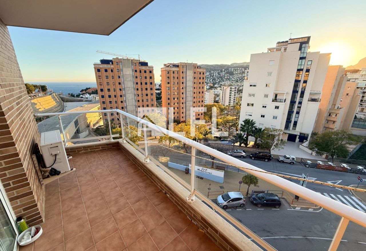 ACOJEDOR APARTAMENTO EN EL CASCO ANTIGUO.