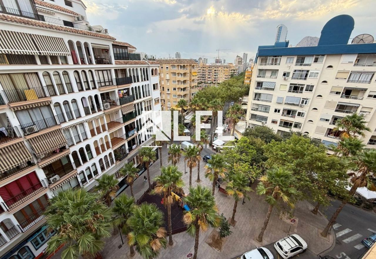 WOHNUNG MIT ZWEI SCHLAFZIMMERN IM HERZEN VON CALPE
