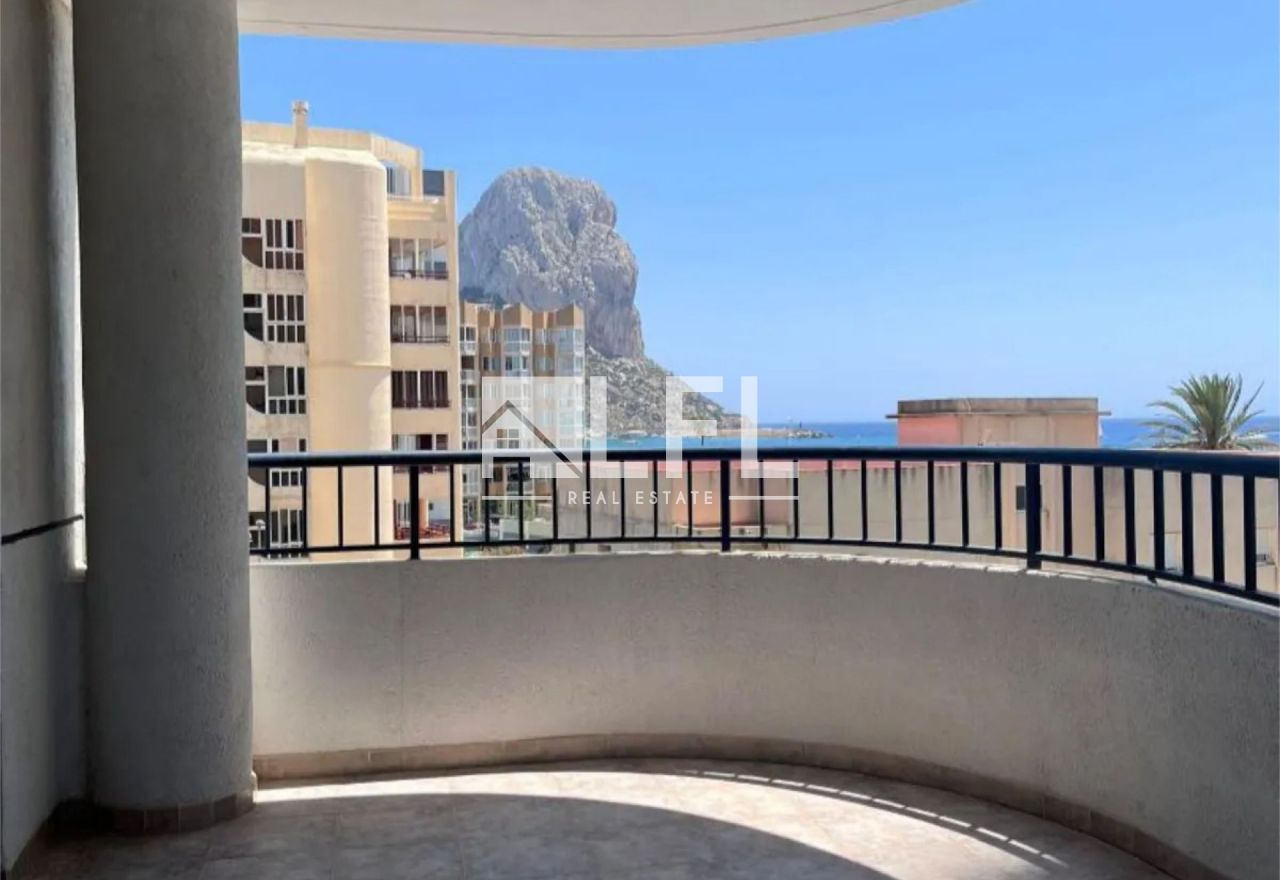 WUNDERSCHÖNE WOHNUNG NUR 20 METER VOM ARENAL-BOL-STRAND ENTFERNT