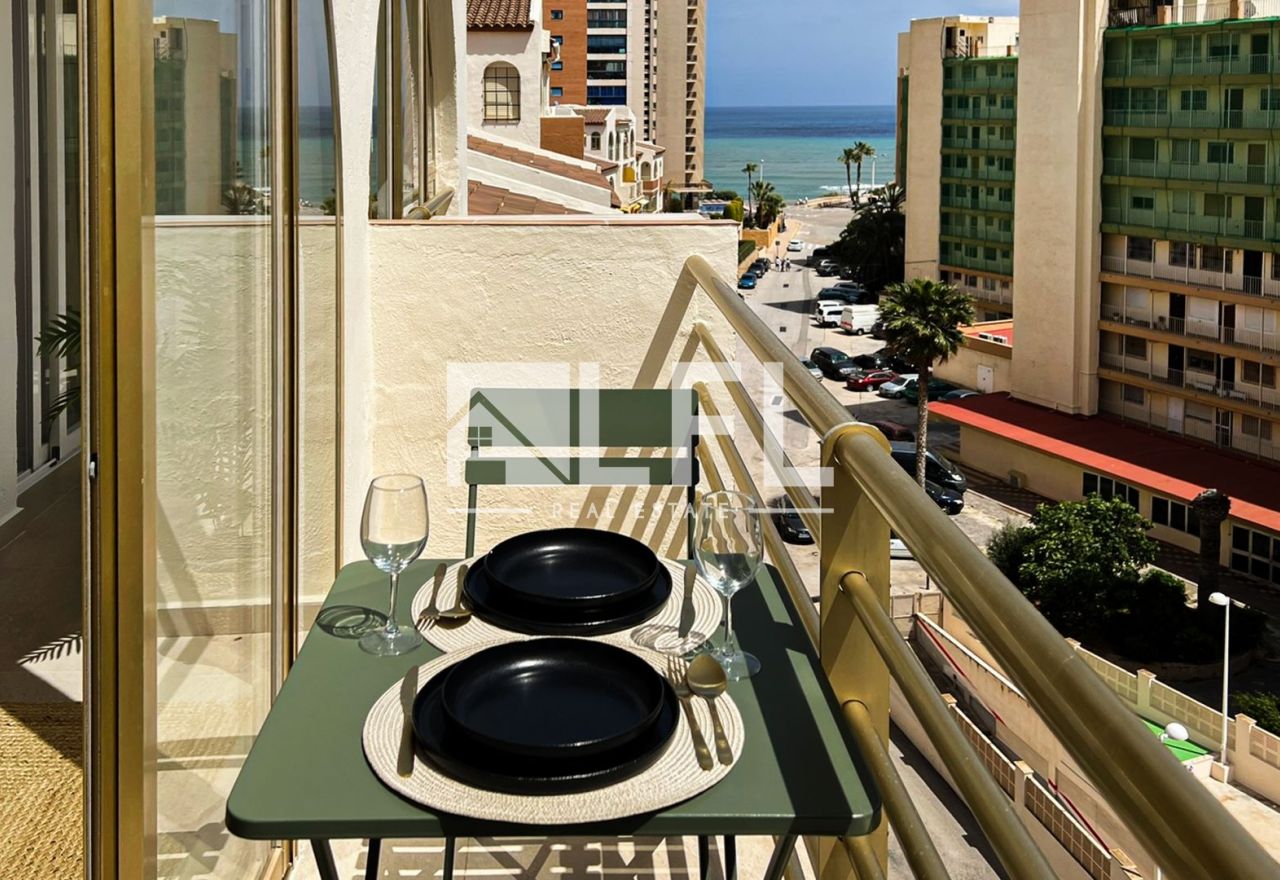 APARTMENT MIT MEERBLICK IN CALPE