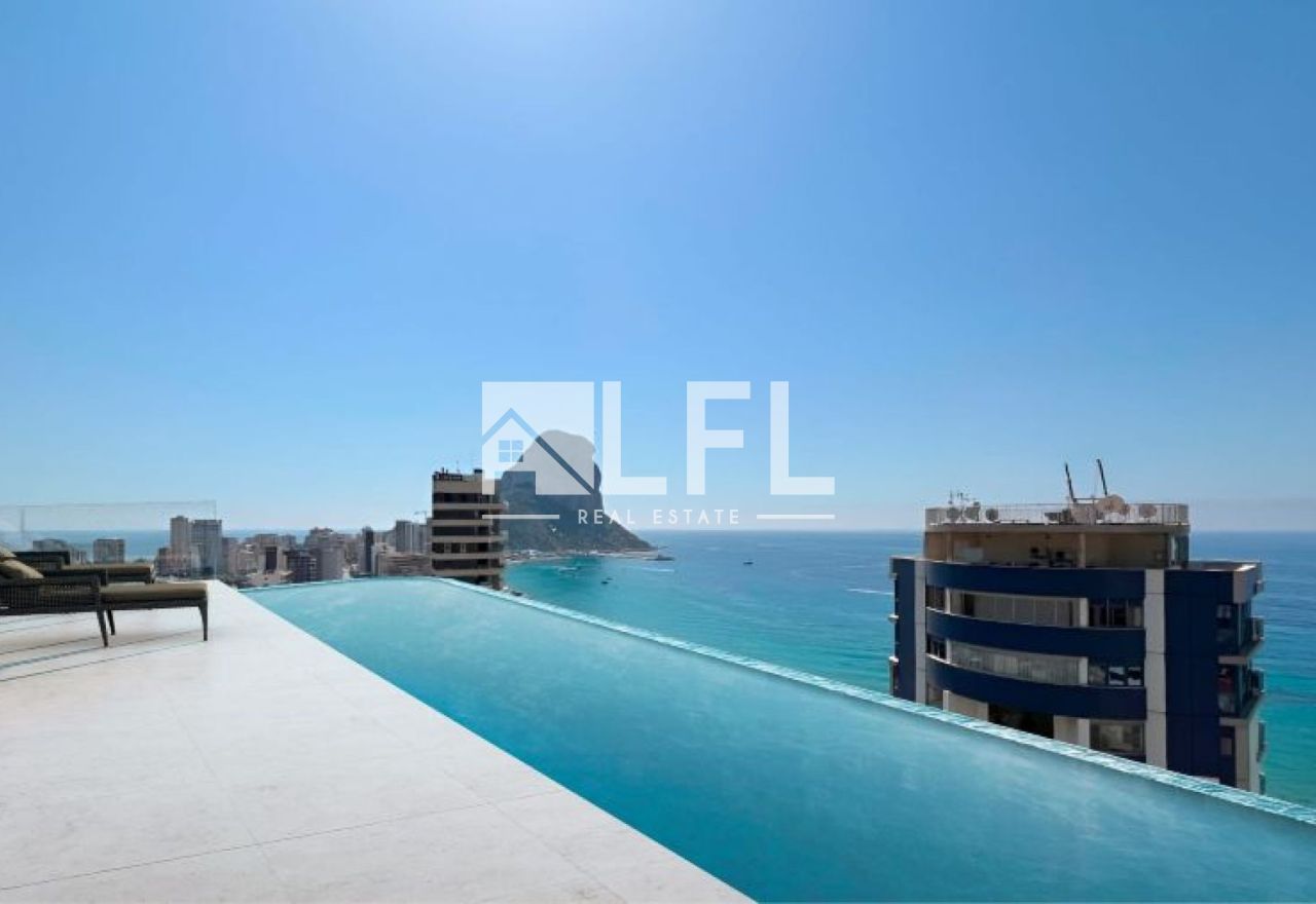 EXKLUSIVES PENTHOUSE IM ZENTRUM VON CALPE