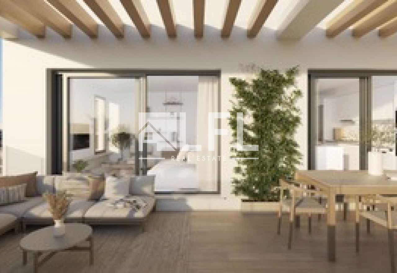 MODERNES PENTHOUSE MIT SPEKTAKULÄREM MEERBLICK IN CALPE