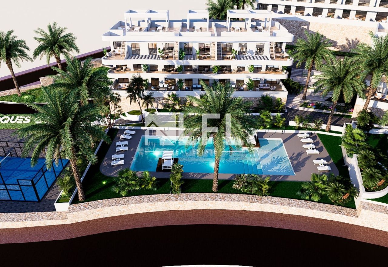 SPECTACULAR BUNGALWO WHIT PANORAMIC VIEWS IN FINESTRAT
