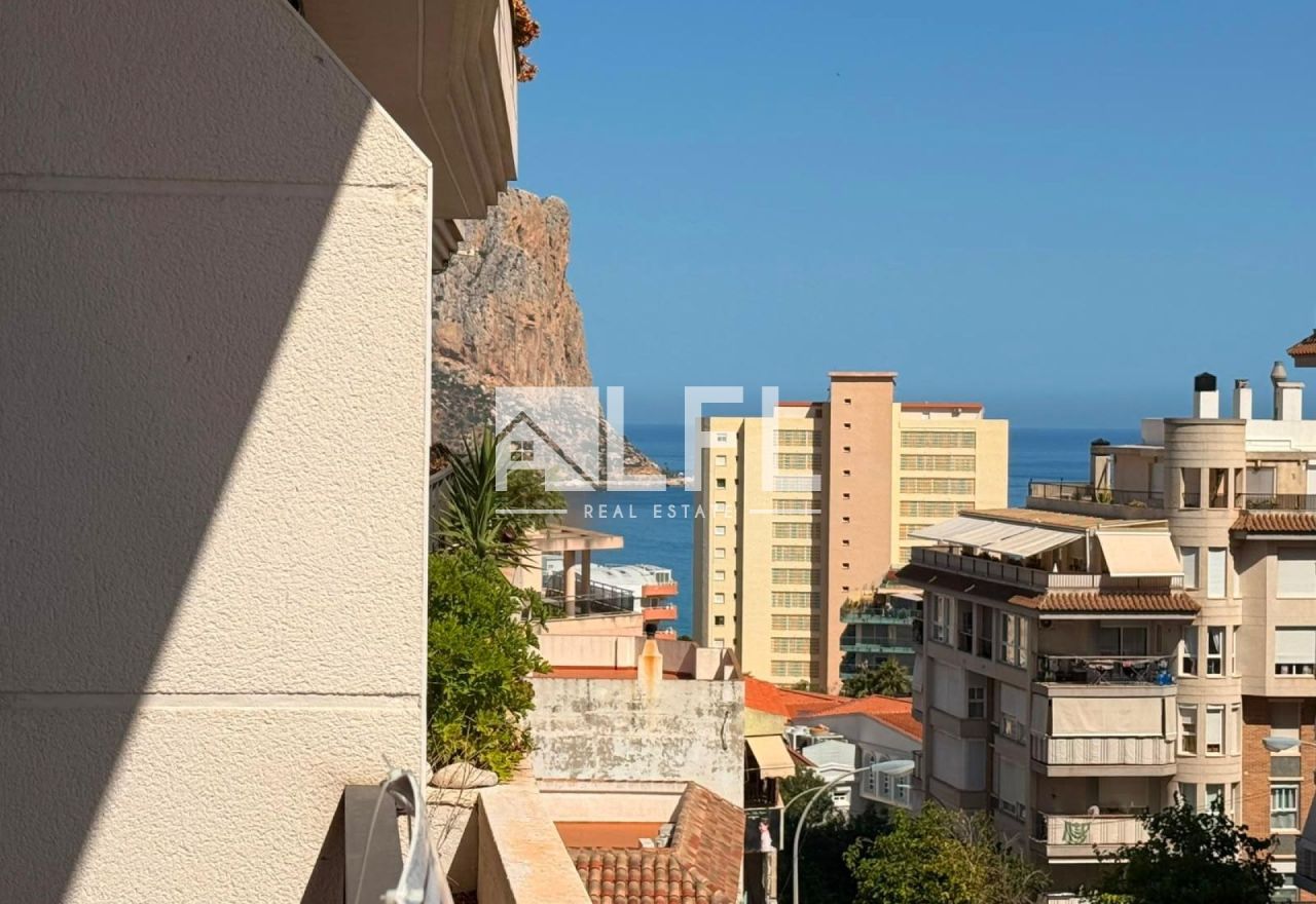 GERÄUMIGES APARTMENT IM HERZEN VON CALPE